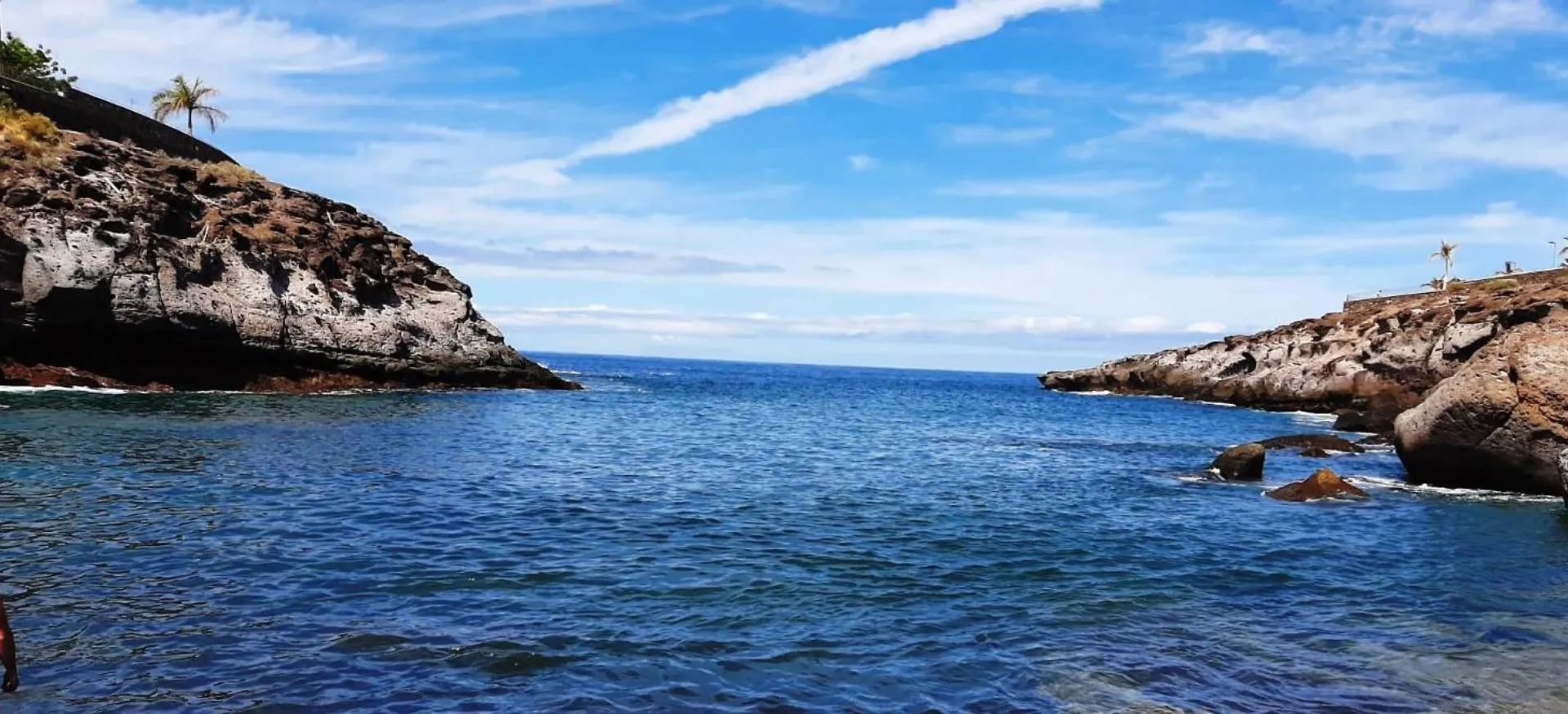 Blue Bay Paradise - Beach Front Apartment With Sea View Playa Paraiso  Spain