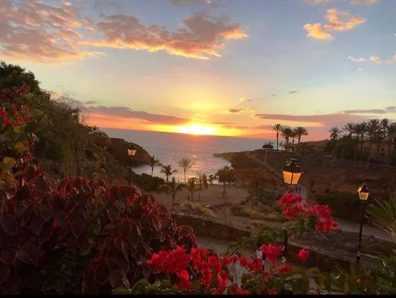 Blue Bay Paradise - Beach Front Apartment With Sea View Playa Paraiso  Spain