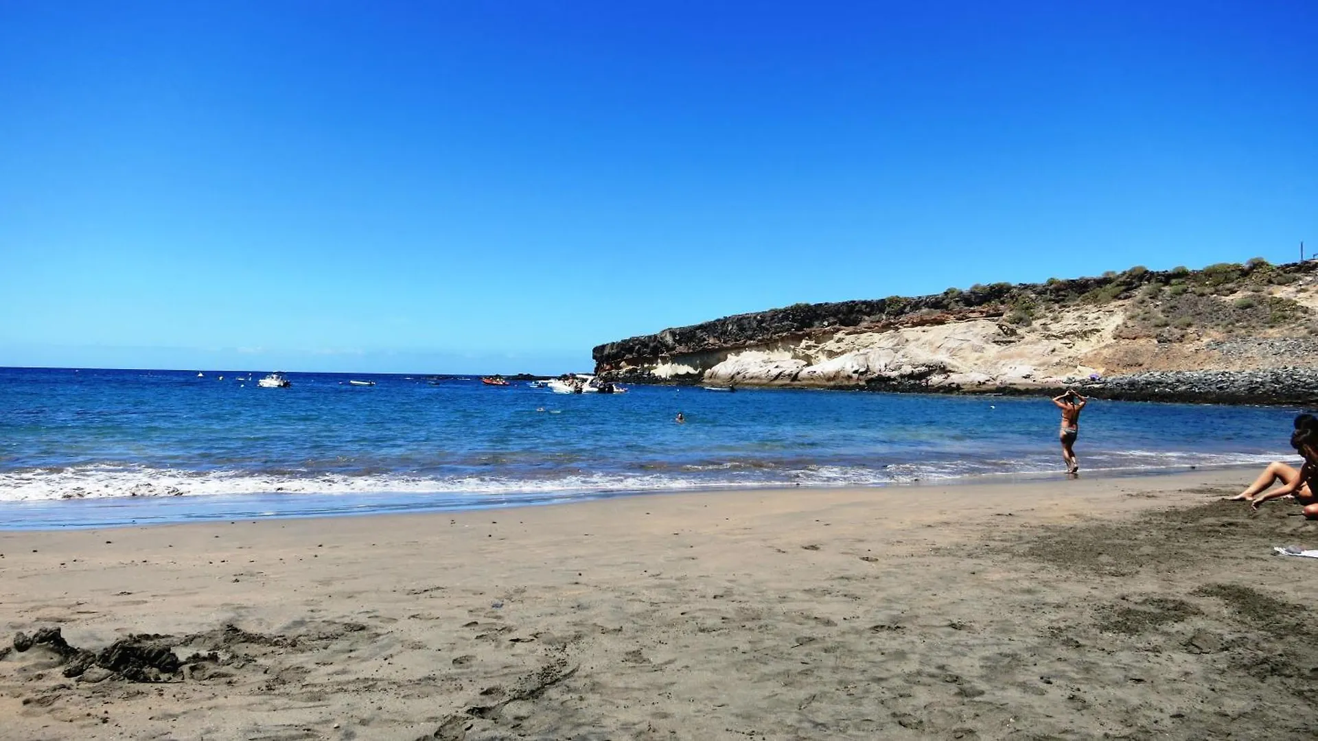 Blue Bay Paradise - Beach Front Apartment With Sea View Playa Paraiso