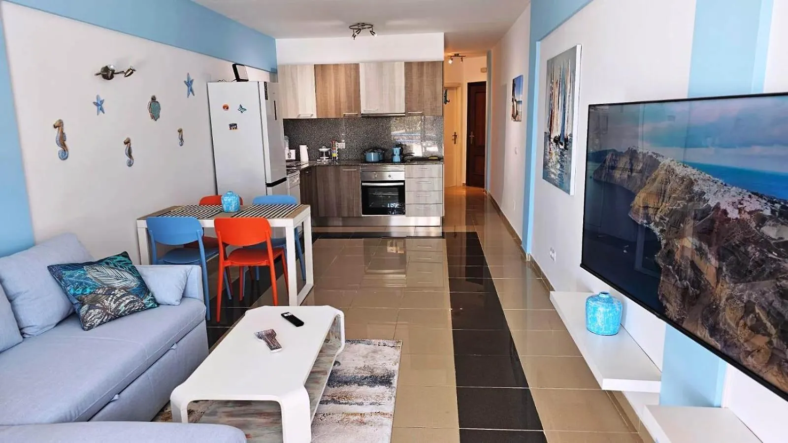 Blue Bay Paradise - Beach Front Apartment With Sea View Playa Paraiso  0*, Playa Paraiso (Tenerife) Spain